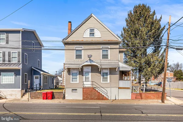 $1,750 | 1001 West High Street, Pottstown, PA 19464