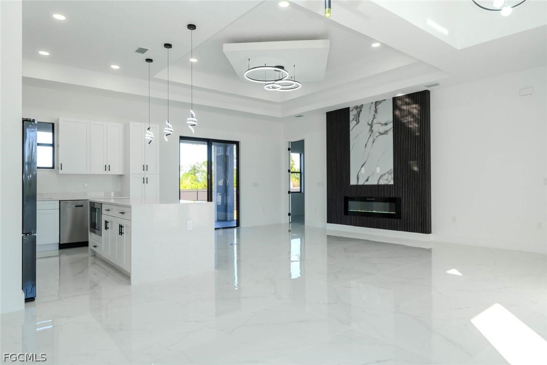 3206 14th Street Southwest Lehigh Acres, FL 33976 - Photo 10 of 38