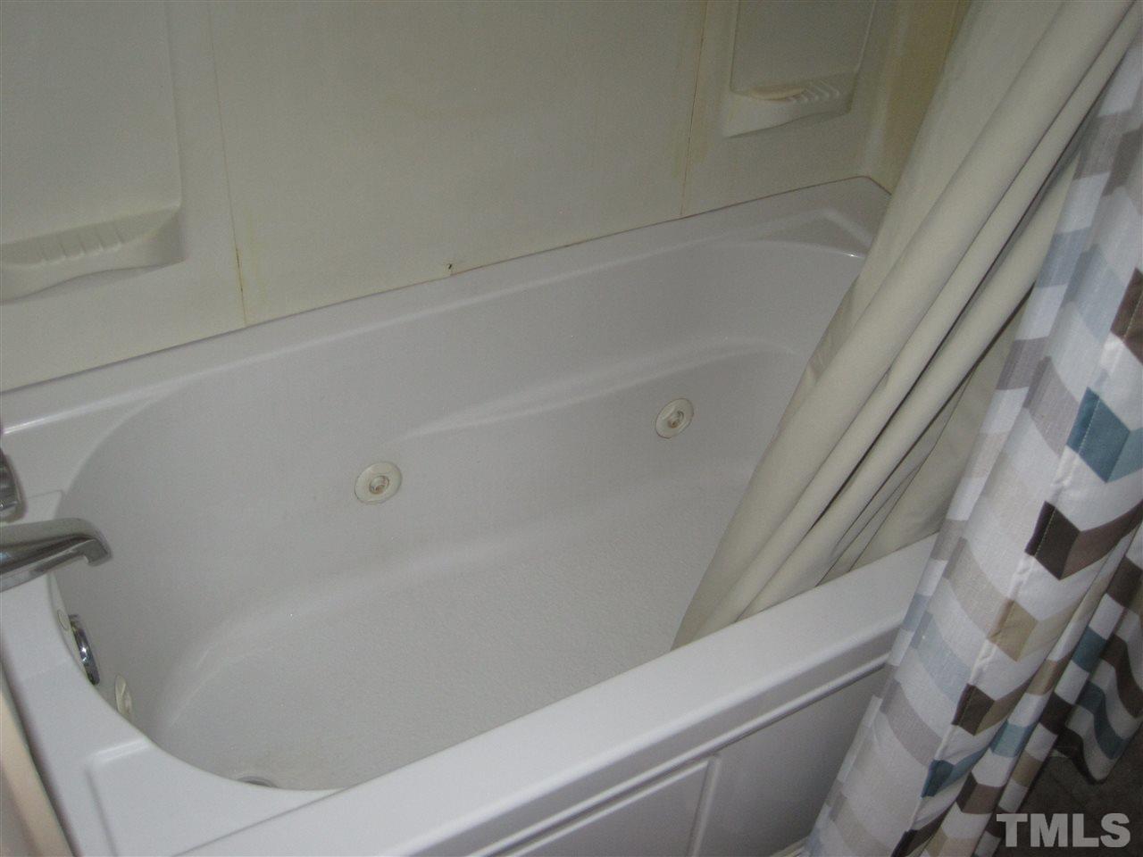 1125 Friendly Road Dunn, NC 28334 - Photo 18 of 25 Gallery Image 18