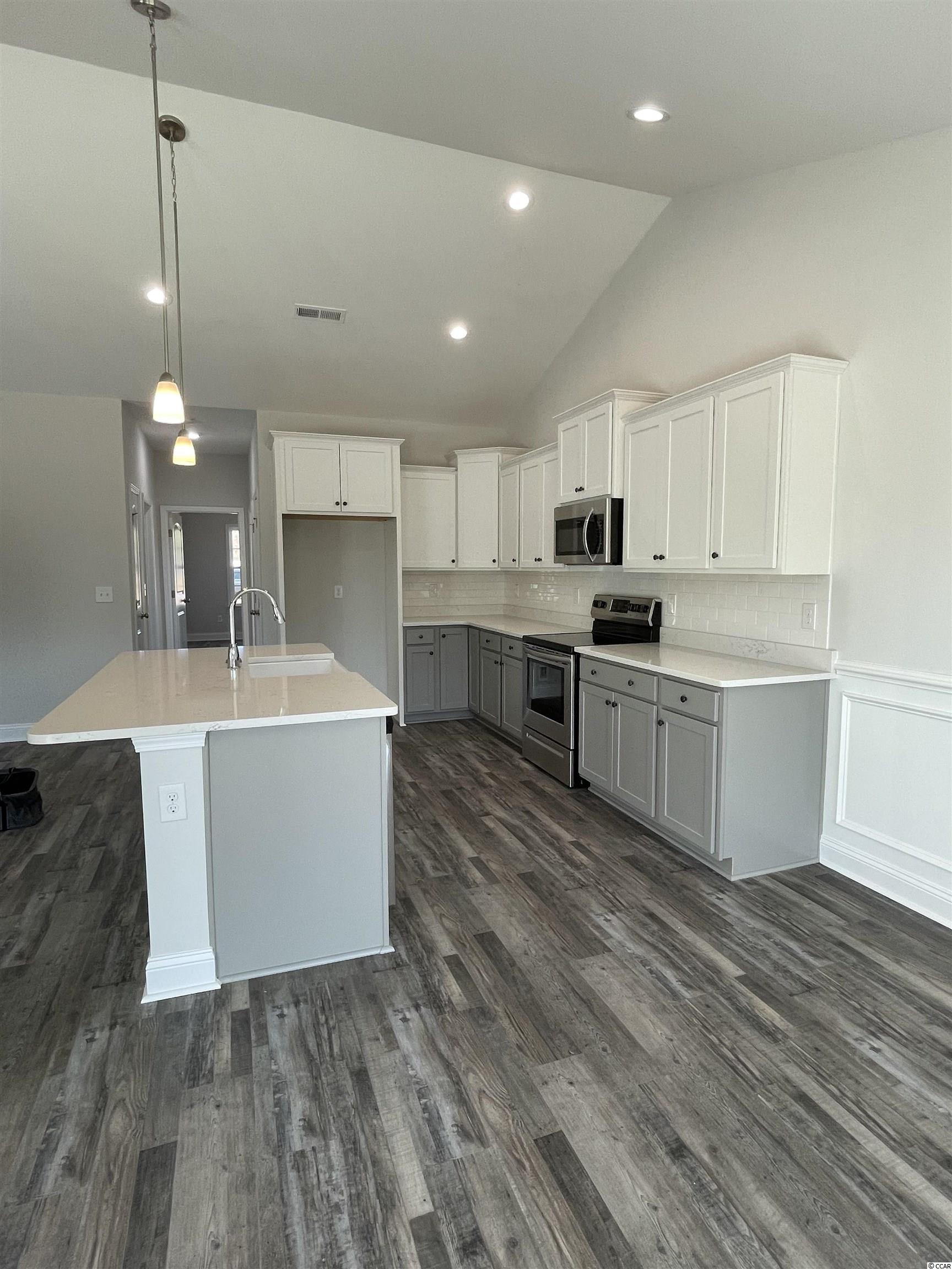 4201 Double Dee Road Aynor, SC 29511 - Photo 8 of 24 Gallery Image 8