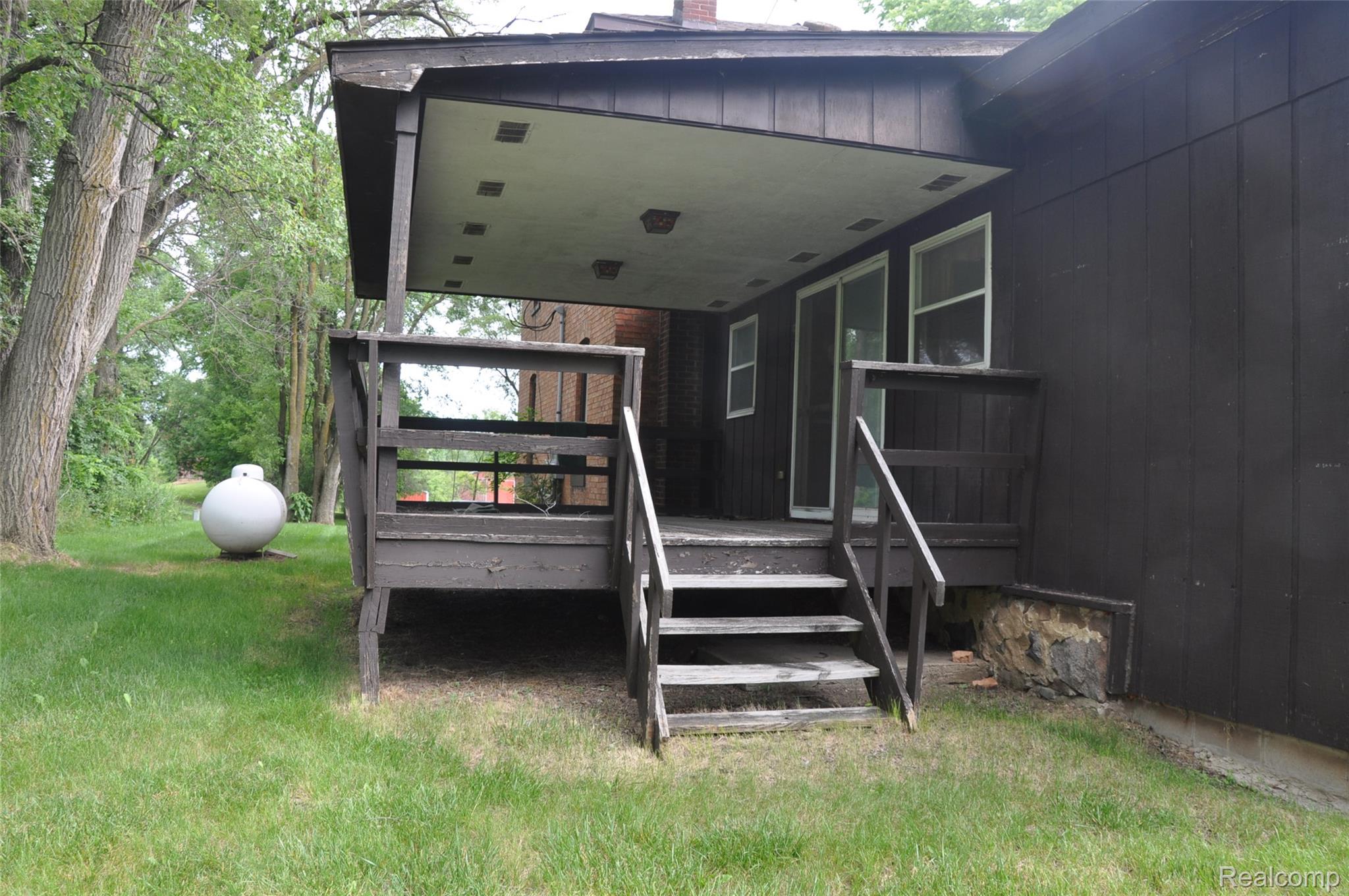 3954 Mayville Road Silverwood, MI 48760 - Photo 5 of 30 DSC_0006.JPG