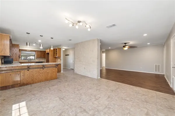 $2,250 | 103 Melody Mall Drive, Allen, TX 75002