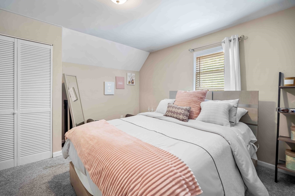 104 Farnsworth Street Springfield, MA 01107 - Photo 11 of 16 Gallery Image 11
