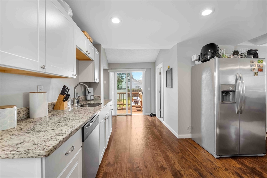 104 Farnsworth Street Springfield, MA 01107 - Photo 4 of 16 Gallery Image 4