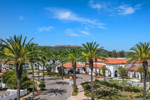 $750,000 | 7310 Estrella De Mar Road, Unit 18, Carlsbad, CA 92009
