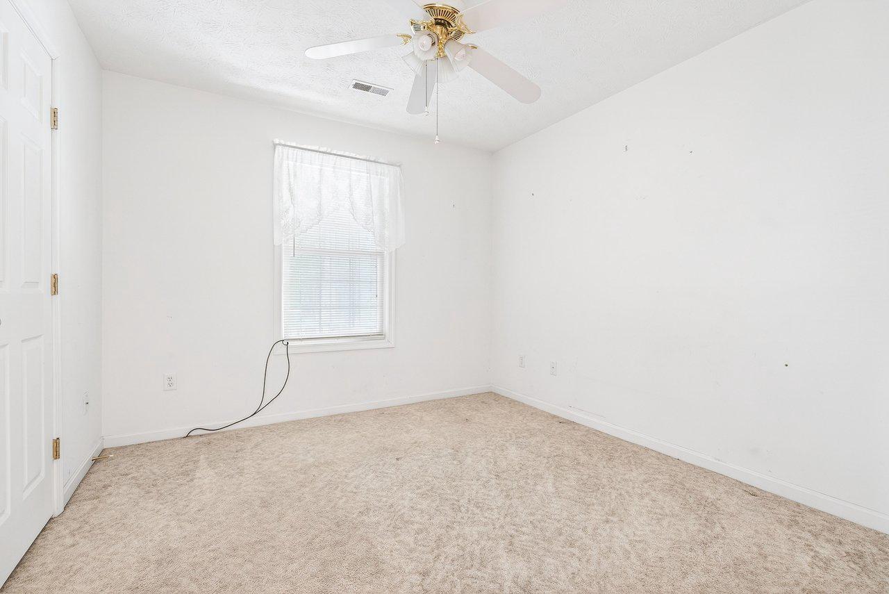 849 South Ox Road Woodstock, VA 22664 - Photo 37 of 51 Bright and airy blank canvas room.
