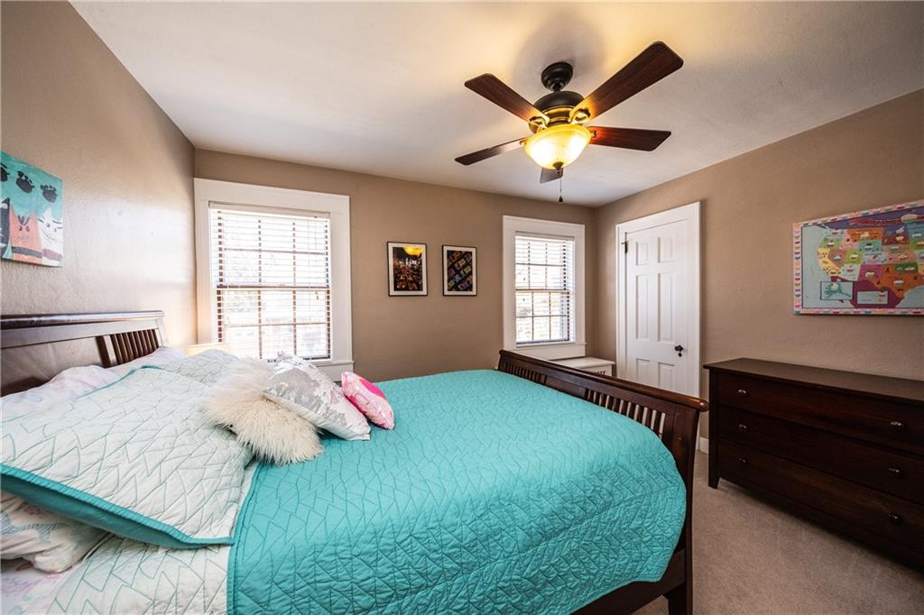 427 Arden Road Pittsburgh, PA 15216 - Photo 15 of 25 Bedroom 2