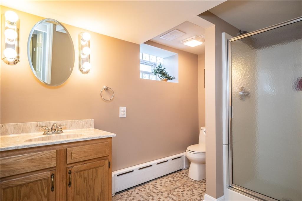 427 Arden Road Pittsburgh, PA 15216 - Photo 21 of 25 Full bath in lower level