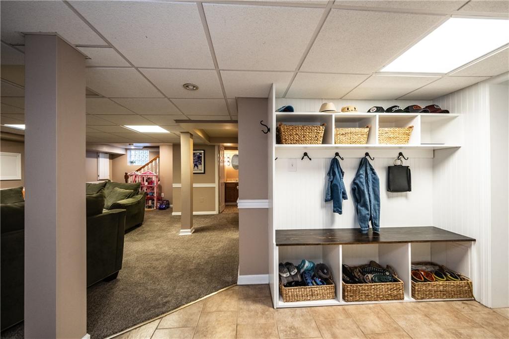 427 Arden Road Pittsburgh, PA 15216 - Photo 22 of 25 Lower level entry with convenient "cubbies" for coats, shoes, etc!