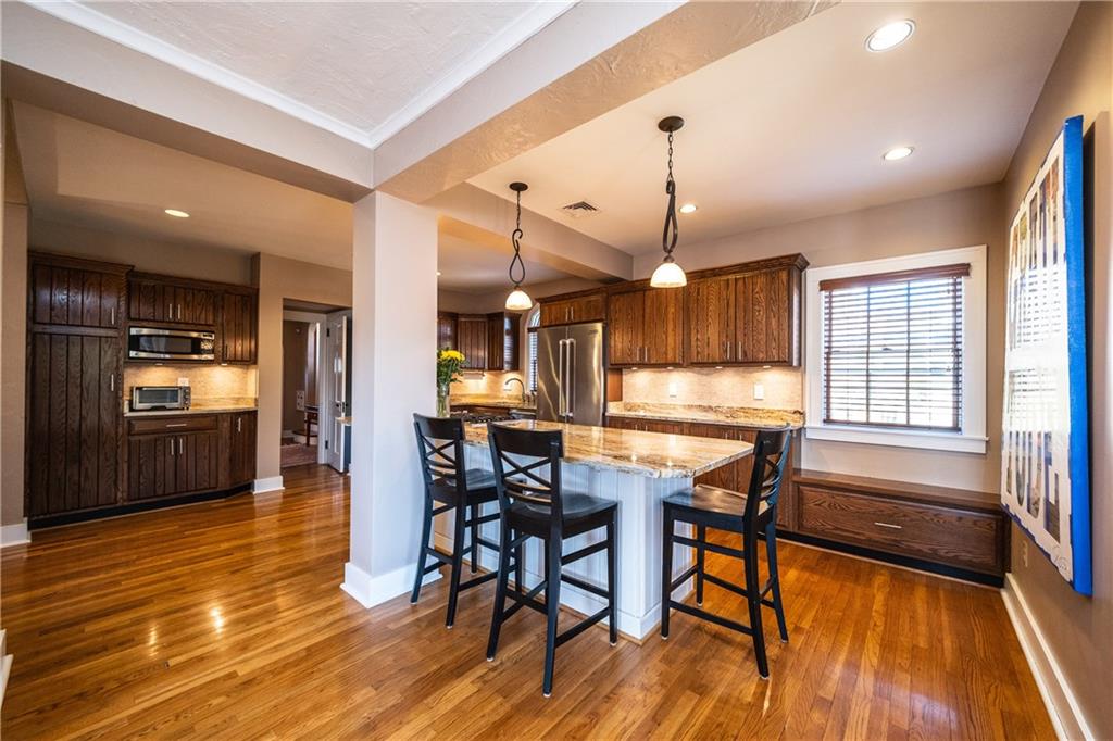 427 Arden Road Pittsburgh, PA 15216 - Photo 6 of 25 Gallery Image 6
