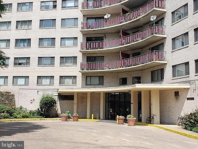 a front view of a building