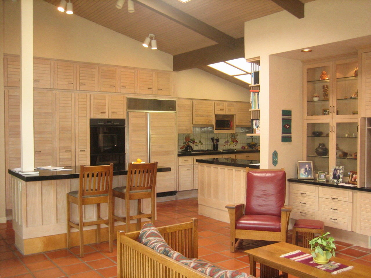 660 Randall Road Santa Barbara, CA 93108 - Photo 4 of 7 Kitchen