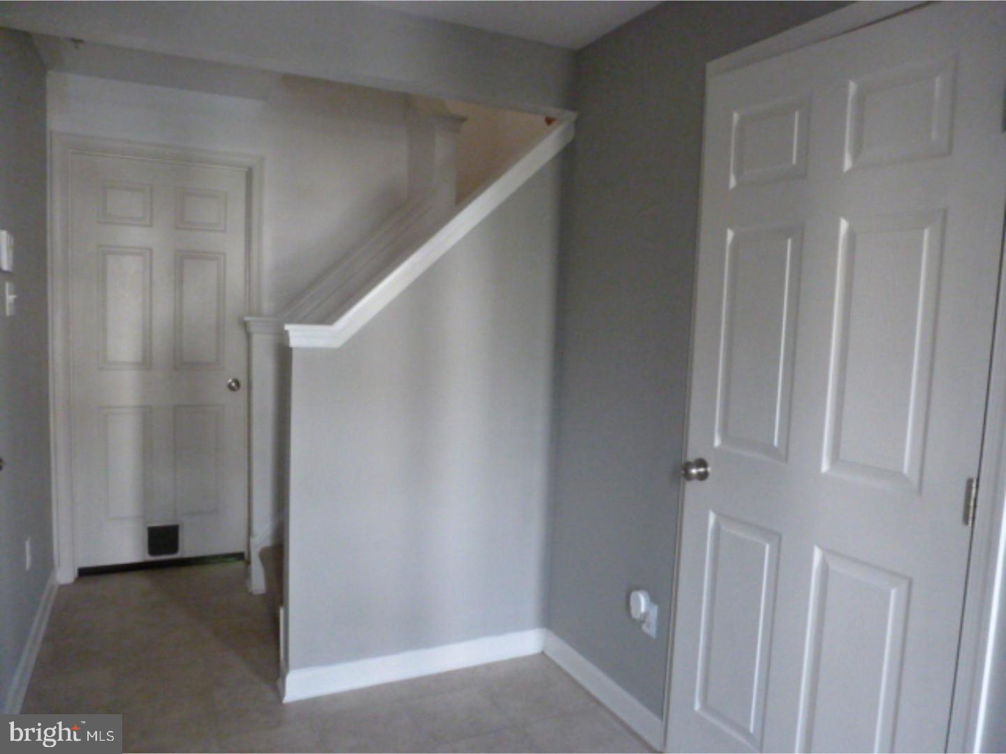 2508 Orchard View Road Reading, PA 19606 - Photo 3 of 14 Foyer