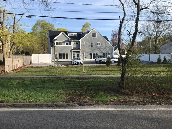 $2,550,000 | 147 South Main Street, Cohasset, MA 02025