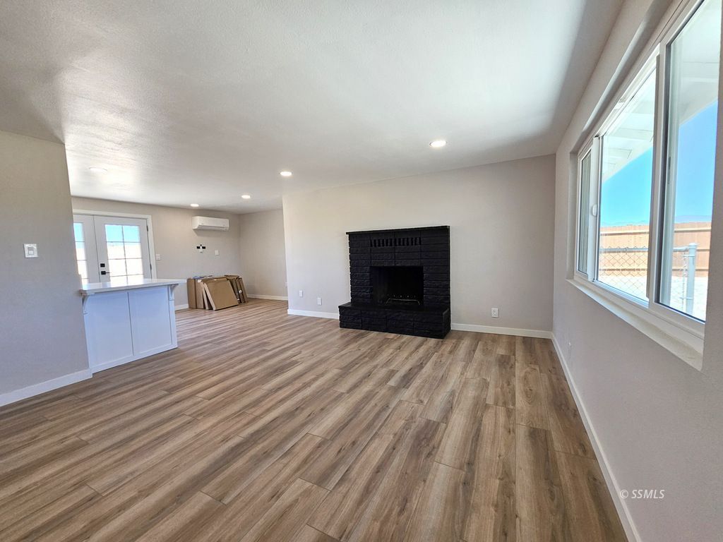 420 South Yorktown Street Ridgecrest, CA 93555 - Photo 3 of 46