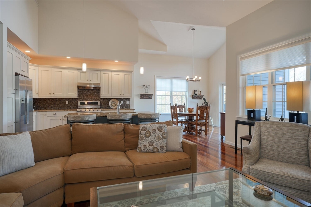 34 Stevens Road, Unit 34 Hudson, MA 01749 - Photo 5 of 33 Gallery Image 5