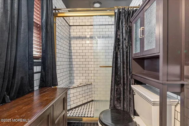 $375,000 | 37 Beacon Light Avenue, Keansburg, NJ 07734