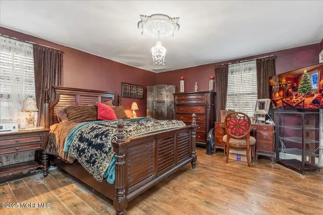 $375,000 | 37 Beacon Light Avenue, Keansburg, NJ 07734