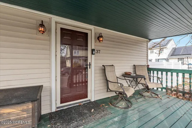 $375,000 | 37 Beacon Light Avenue, Keansburg, NJ 07734