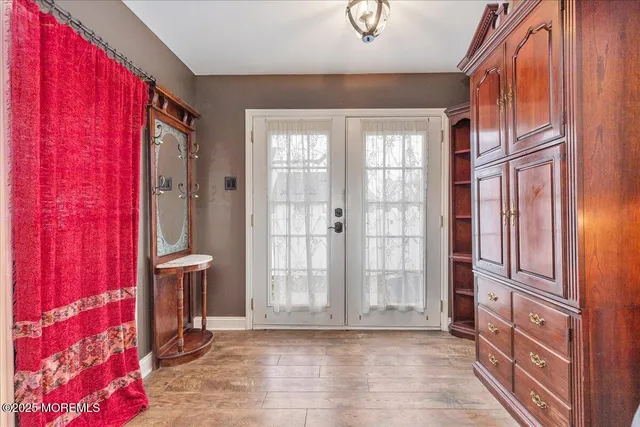 $375,000 | 37 Beacon Light Avenue, Keansburg, NJ 07734