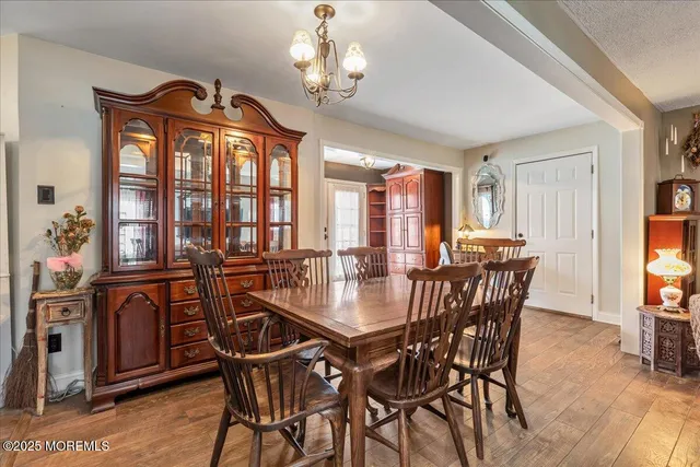 $375,000 | 37 Beacon Light Avenue, Keansburg, NJ 07734