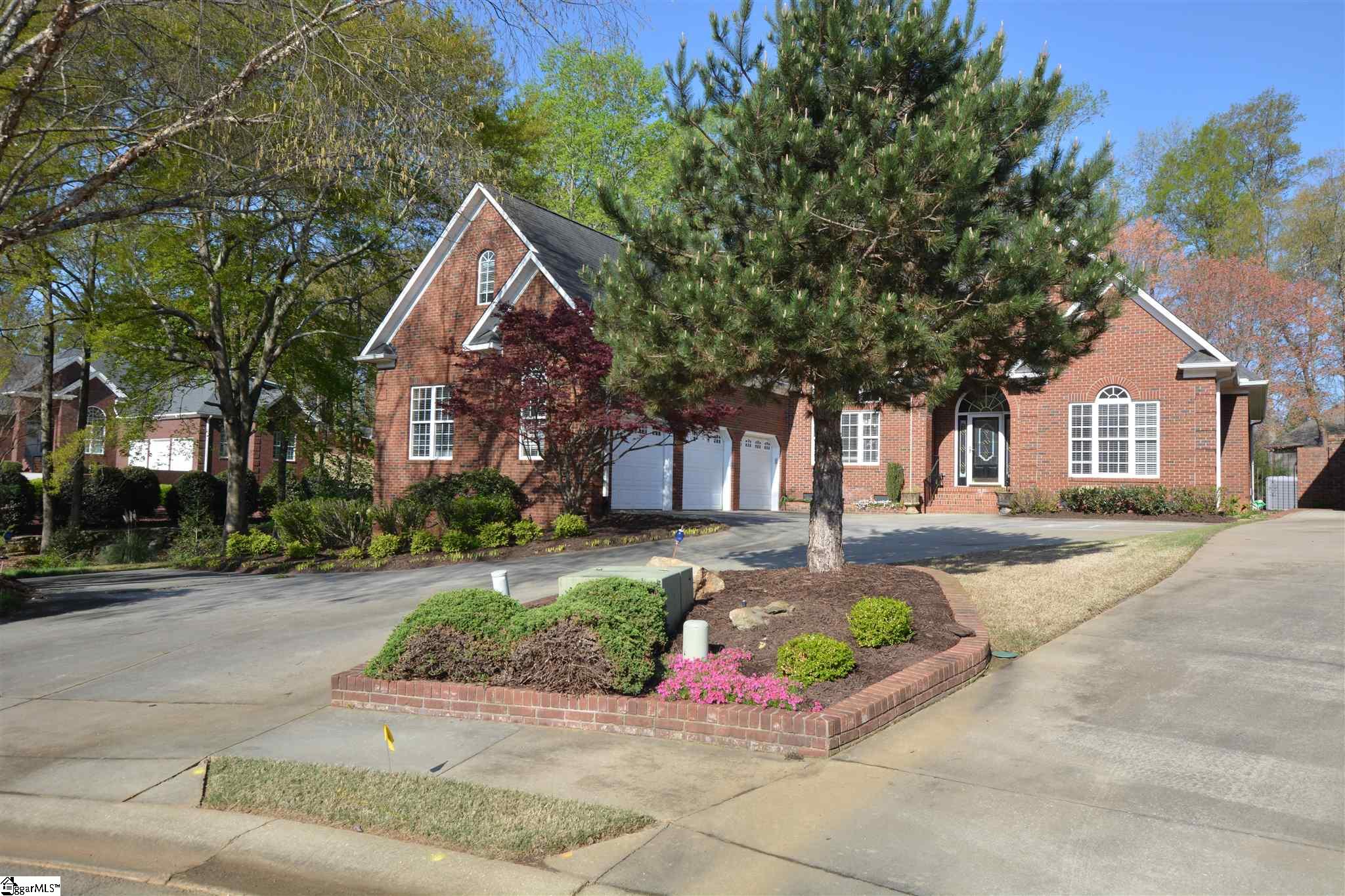 522 Spring Point Court Simpsonville, SC 29681 - Photo 1 of 35 Gallery Image 1