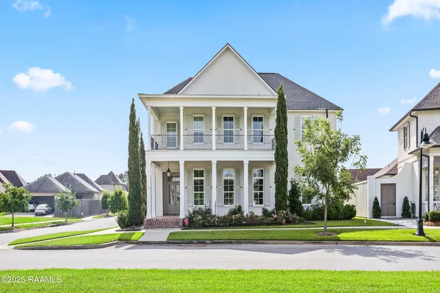 $1,145,000 | 212 Bella Vista Parkway, Youngsville, LA 70592