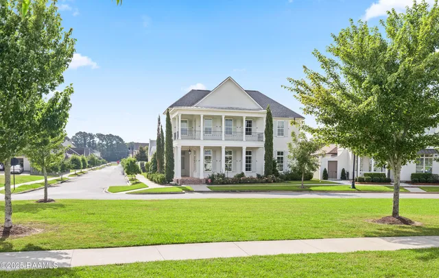 $1,145,000 | 212 Bella Vista Parkway, Youngsville, LA 70592