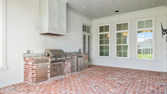 $1,145,000 | 212 Bella Vista Parkway, Youngsville, LA 70592