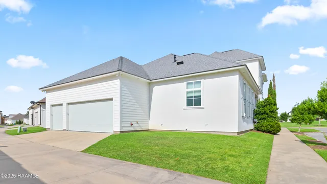 $1,145,000 | 212 Bella Vista Parkway, Youngsville, LA 70592