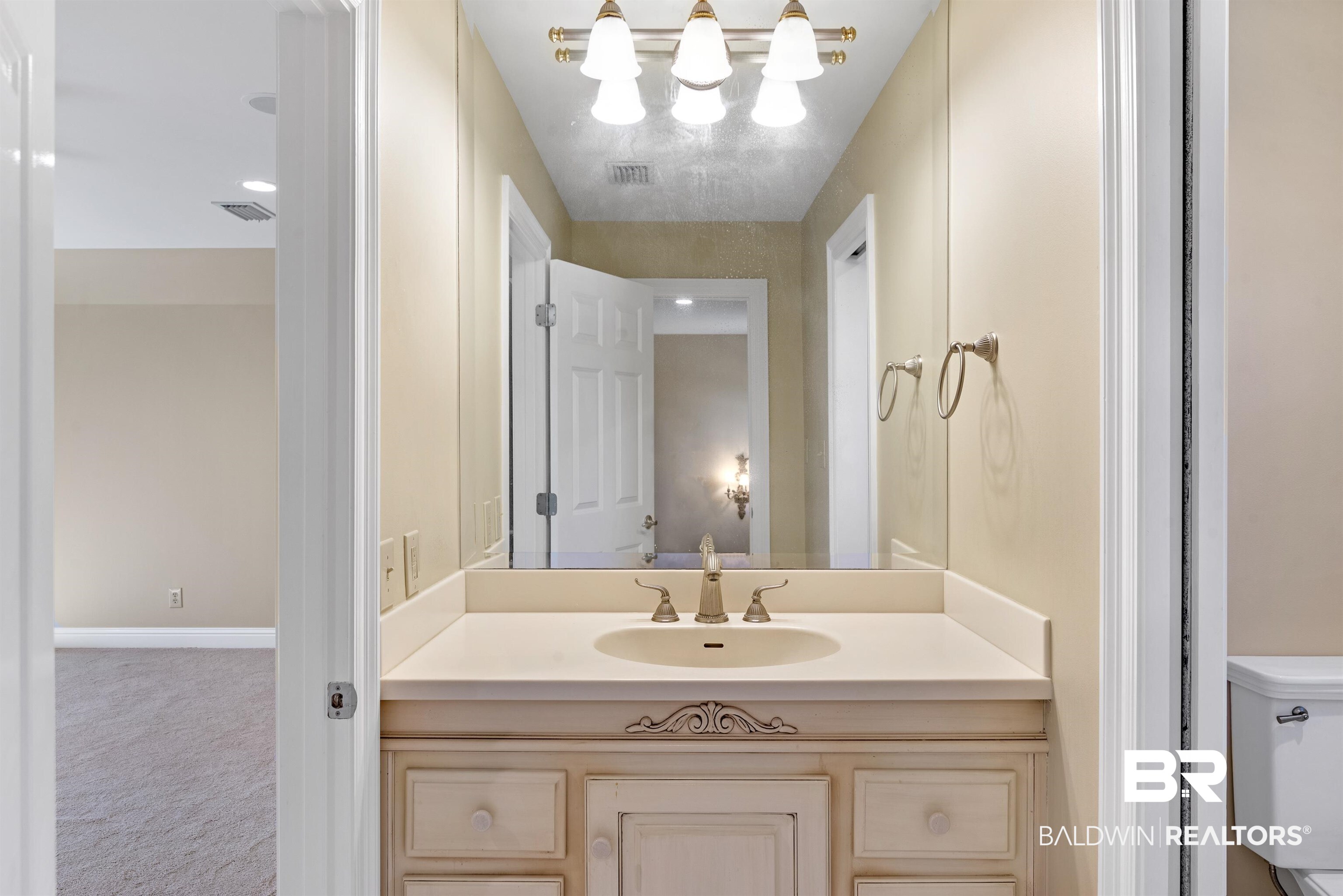 10708 Highway 98 Fairhope, AL 36532 - Photo 23 of 44 Upstairs Bath