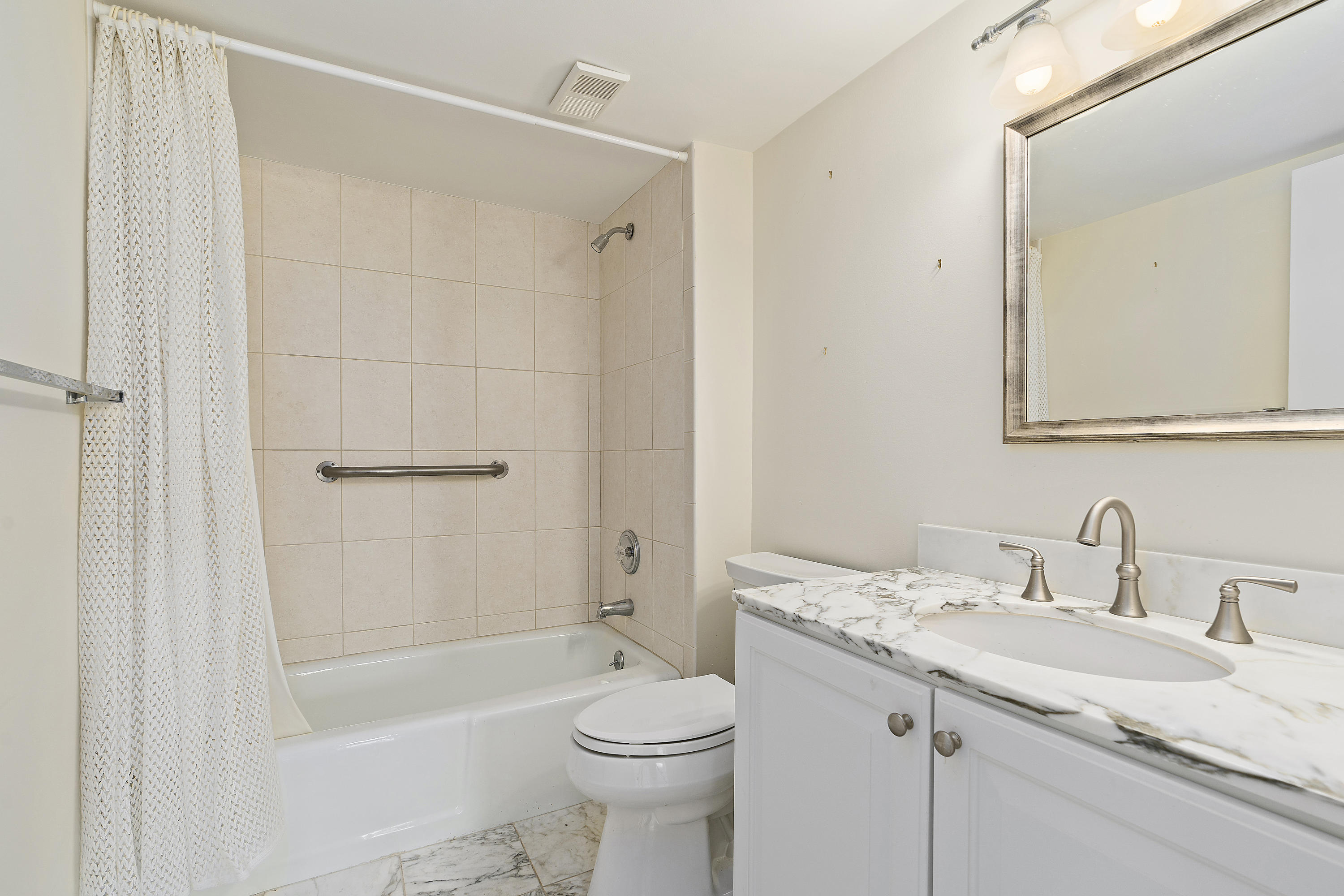 20 Northeast Plantation Road, Unit 106 Jensen Beach, FL 34957 - Photo 21 of 41 21