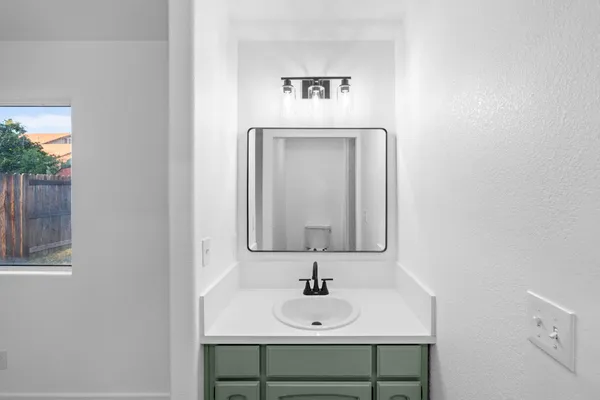 $419,000 | 254 Louie Avenue, Los Banos, CA 93635