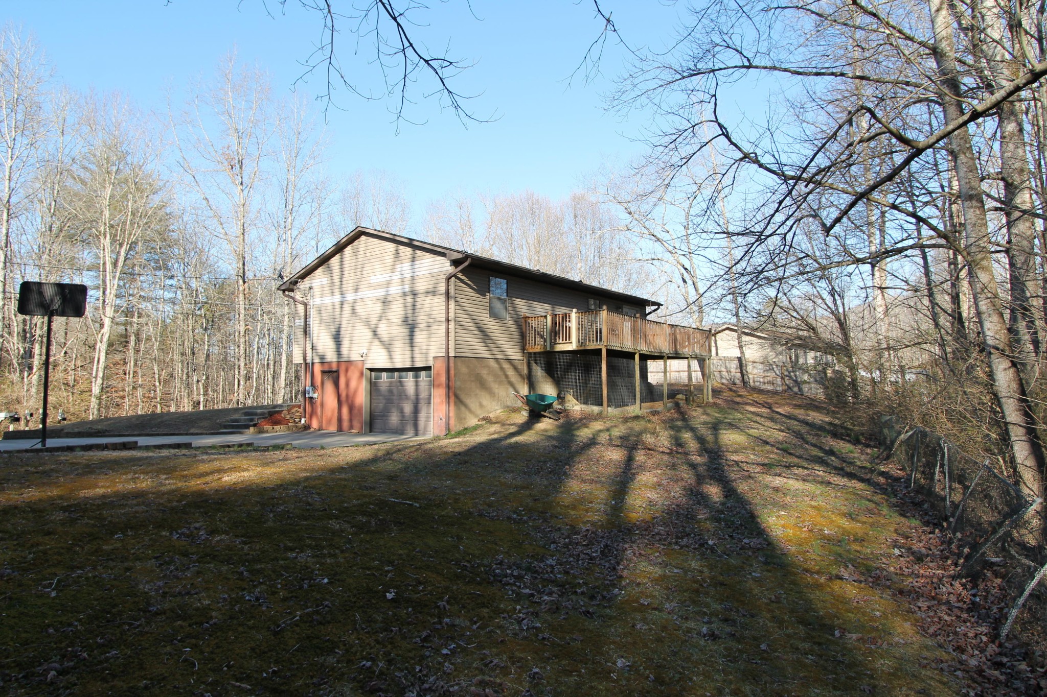 237 Jackson Hill Road Oliver Springs, TN 37840 - Photo 3 of 16 Gallery Image 3