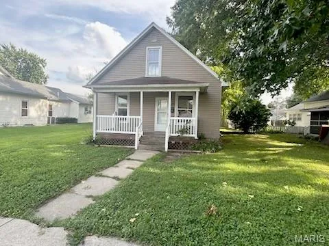 $97,500 | 327 Sycamore, Carrollton, IL 62016