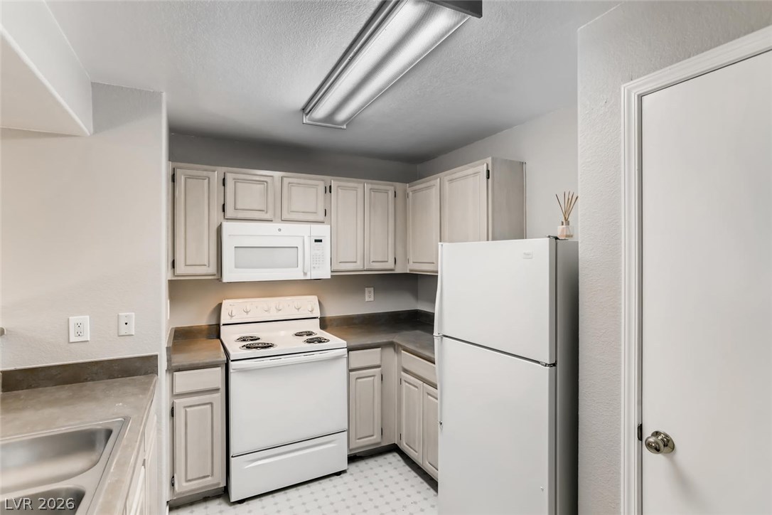 555 East Silverado Ranch Boulevard, Unit 2012 Las Vegas, NV 89183 - Photo 12 of 28