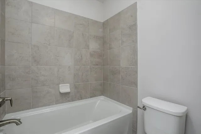 $559,900 | 667 Allegheny Drive, South Lyon, MI 48178