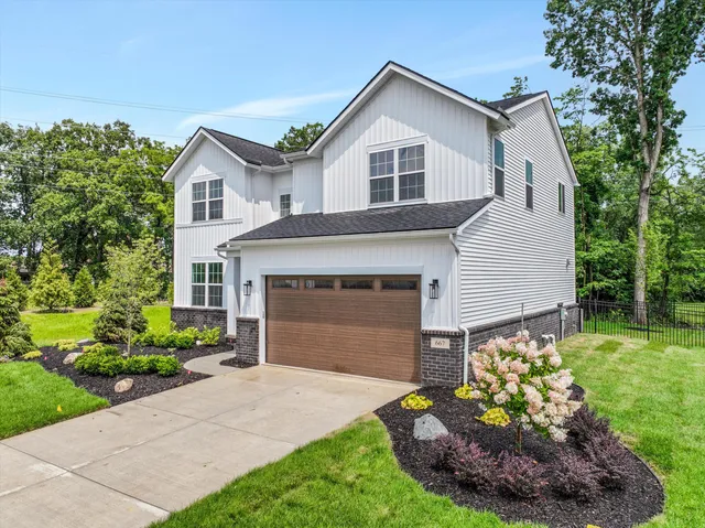 $559,900 | 667 Allegheny Drive, South Lyon, MI 48178