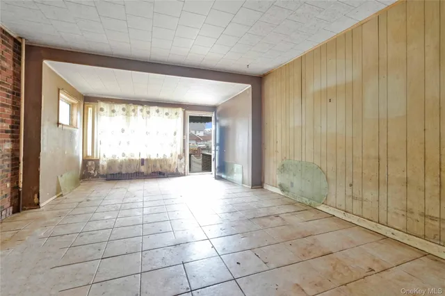 $499,999 | 95-58 113th Street | South Richmond Hill