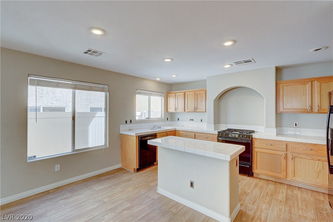 7276 Vinca Road Las Vegas, NV 89113 - Photo 11 of 46