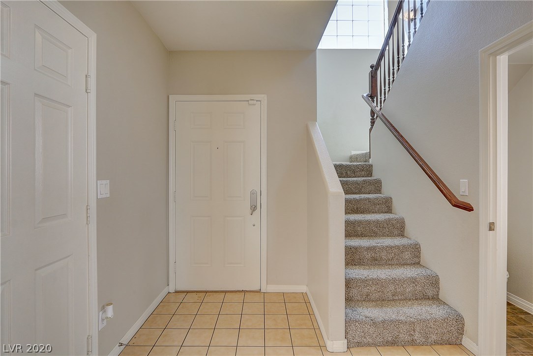 7276 Vinca Road Las Vegas, NV 89113 - Photo 4 of 46