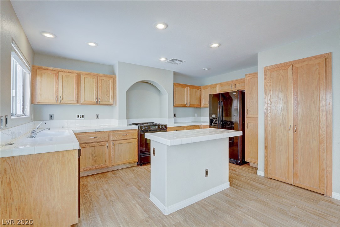 7276 Vinca Road Las Vegas, NV 89113 - Photo 9 of 46