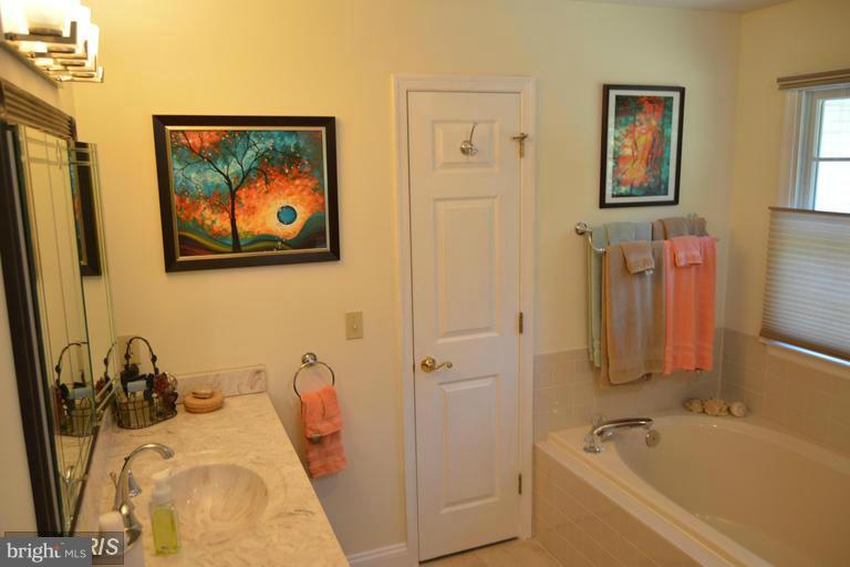 47-h G H G Trueman Road Lusby, MD 20657 - Photo 16 of 30 Bath (Master)