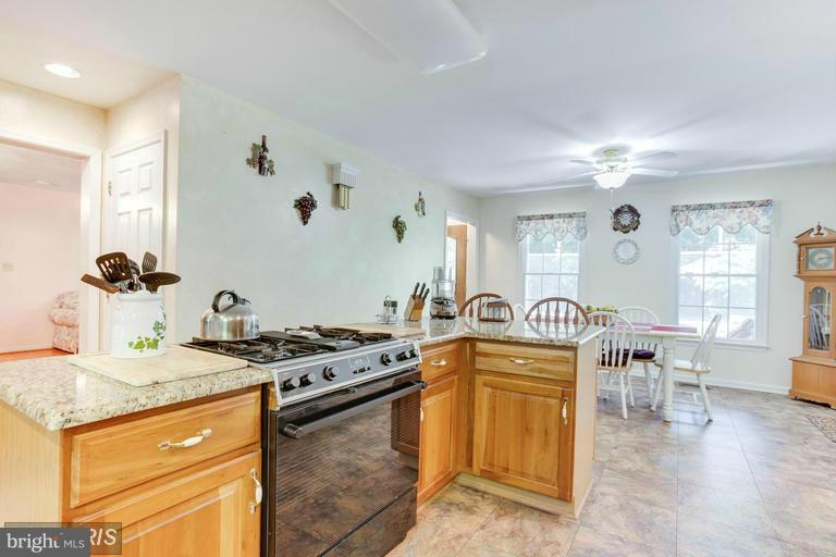 47-h G H G Trueman Road Lusby, MD 20657 - Photo 10 of 30 Kitchen