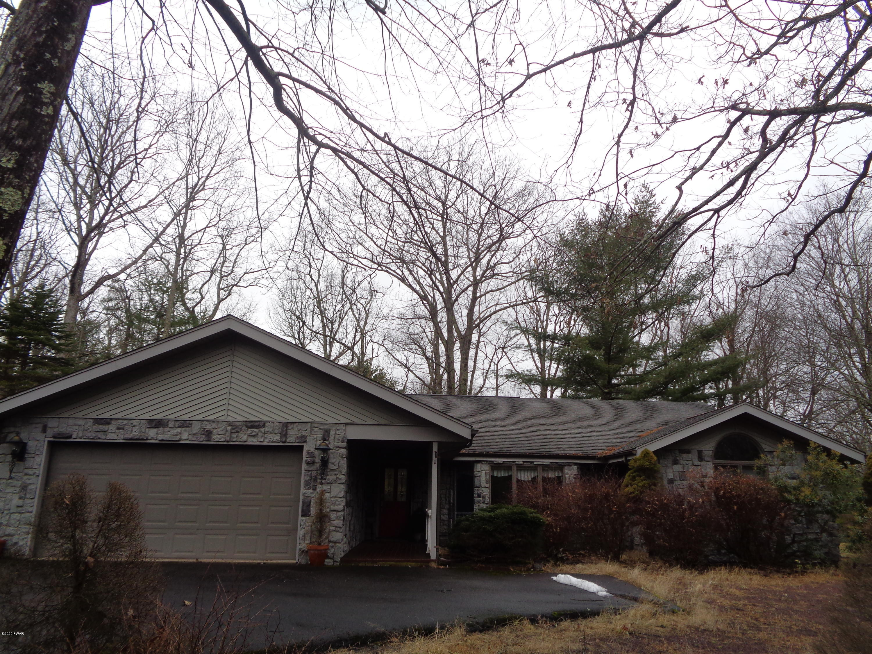 324 Maple Ridge Drive Hawley, PA 18428 - Photo 2 of 30 Front
