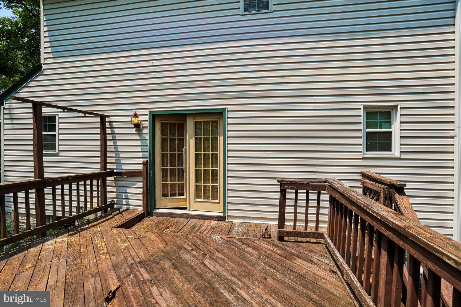15226 Elk Run Road Chantilly, VA 20151 - Photo 32 of 53 Deck