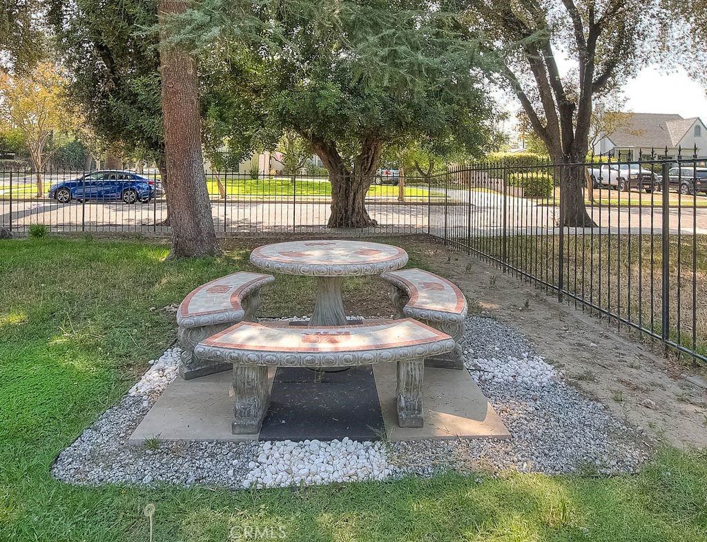 2803 Ladera Road San Bernardino, CA 92405 - Photo 8 of 60