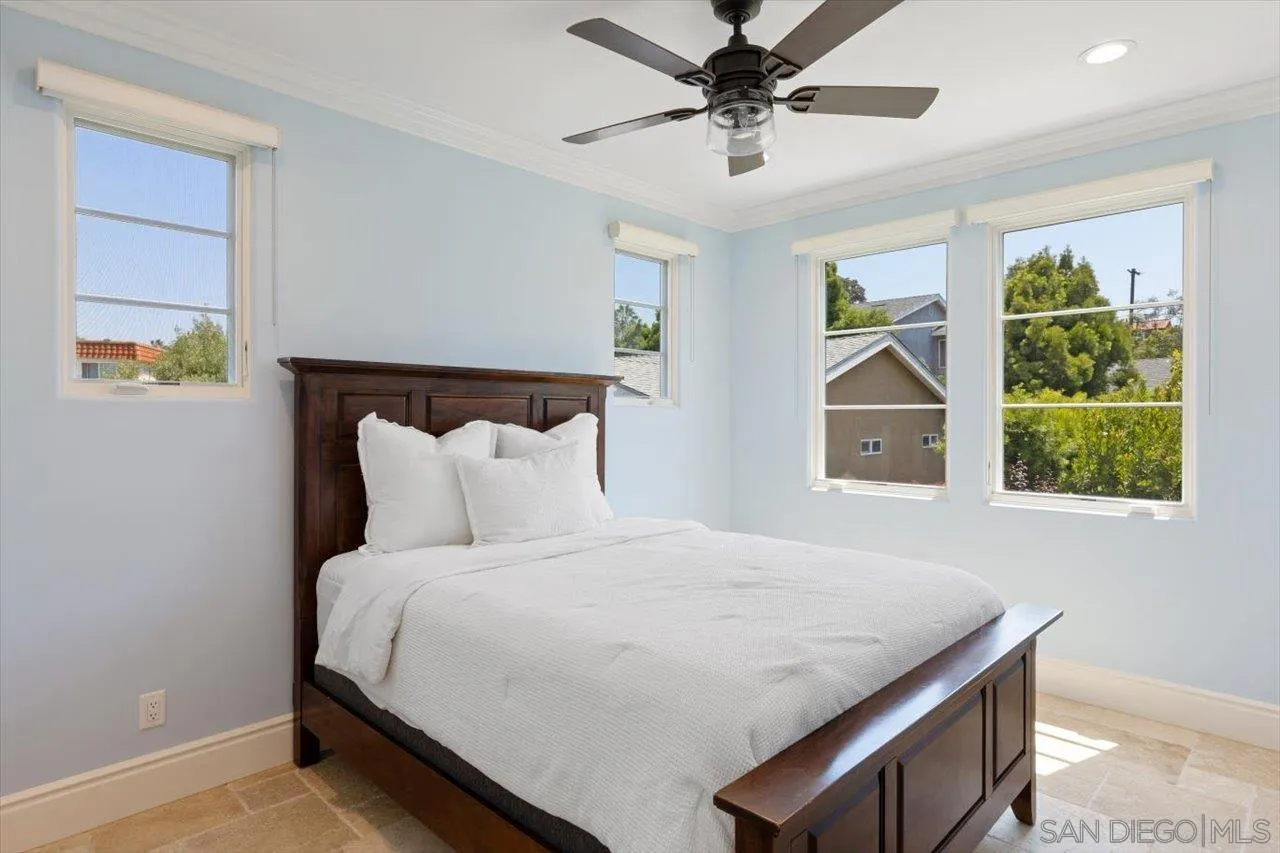 1015 Gardena Road Encinitas, CA 92024 - Photo 33 of 45 a bedroom with a bed and a window