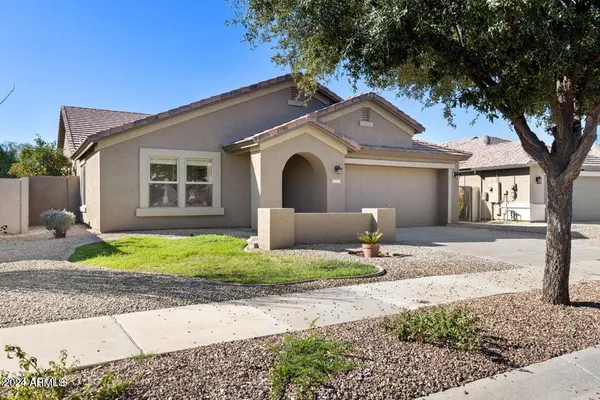 $2,495 | 21303 East VÃa Del Palo, Queen Creek, AZ 85142