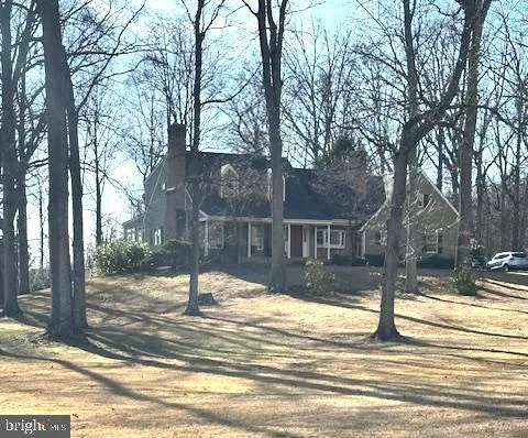 $649,900 | 227 Dutch Apple Drive, Winchester, VA 22602